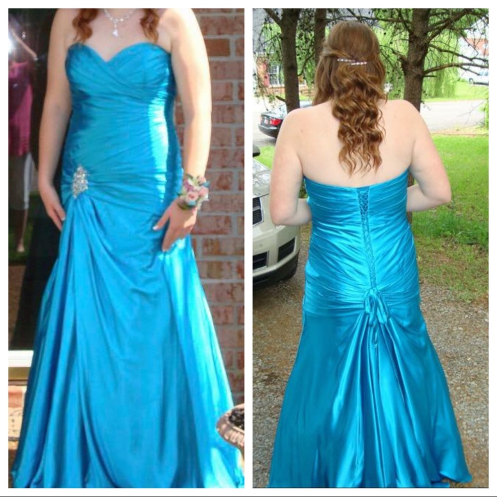 Prom dress